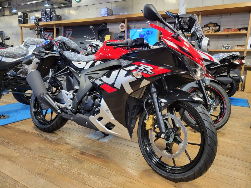 ＧＳＸ－Ｒ１２５入荷しました！